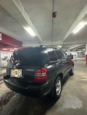 лифан салона: Toyota Highlander: 2001 г., 2.4 л, Автомат, Газ, Кроссовер — 2