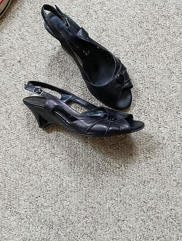 Женская обувь: Женская обувь — набор из 6 пар Состав: - Черные открытые босоножки на — 2