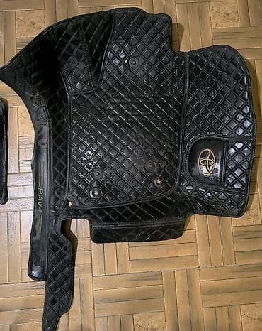 rav4: Комплект автомобильных ковриков для Toyota RAV4. 9 г.г. - Тип — 4