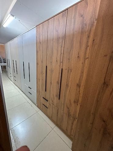 гардеробные системы бишкек: 3-х дверные шкафы с наружным ящиком Размеры ширина 120см, высота — 8