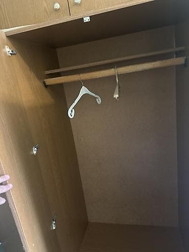 Тумбы и подставки: Стенка-шкаф, Тип стенки-шкафа: Другой тип шкафа-стенки, Для спальни — 3