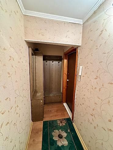 арендатор: 1-комнатная квартира с балконом. Планировка: длинная изолированная — 1