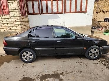 corolla runx: Toyota Avensis: 1999 г., Седан — 3