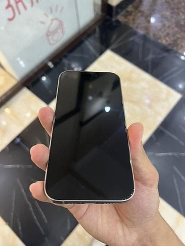 IPhone 15 Pro (серебристый) - Экран 6.1", Super Retina XDR с — 3