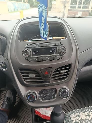Chevrolet Spark: 2019 г., 1 л, Вариатор, Бензин, Хэтчбэк — 8