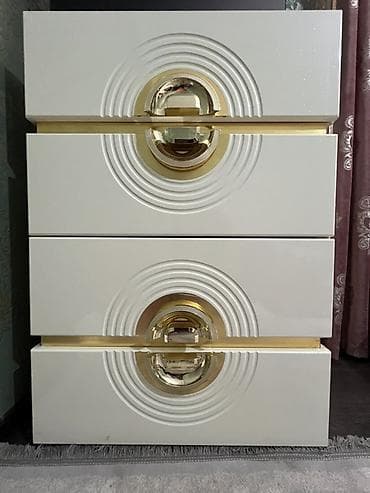 стол для кухне: Мебел шкаф сатылат баасы келишим баада — 1