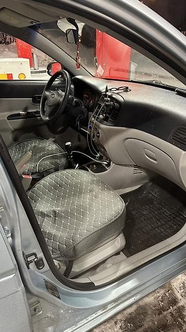 mazda 626: Hyundai Accent: 2006 г., 1.4 л, Механика, Бензин, Седан — 4