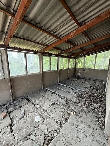 Коммерциялык мүлк: Продаётся двухэтажный дом в черновой отделке: просторные открытые — 6