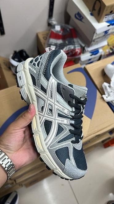с 26 ултра: Мужские кроссовки, 40, 41, 42, Asics, Новый, цвет - Черный — 1
