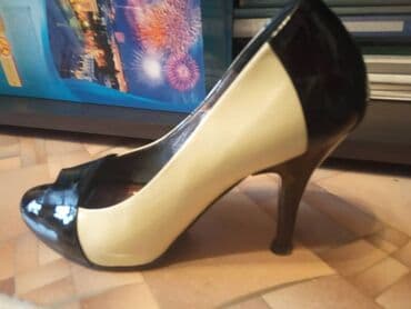 туфли беж цвет: Туфли б/у, состояние хорошее, 35 размер, цена договорная. Лакированные — 3