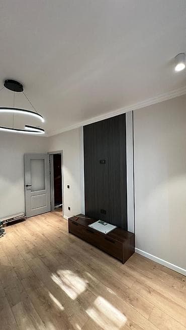 одну комнатную квартиру: 1 комната, 36 м², 106 серия, 5 этаж, Косметический ремонт — 4