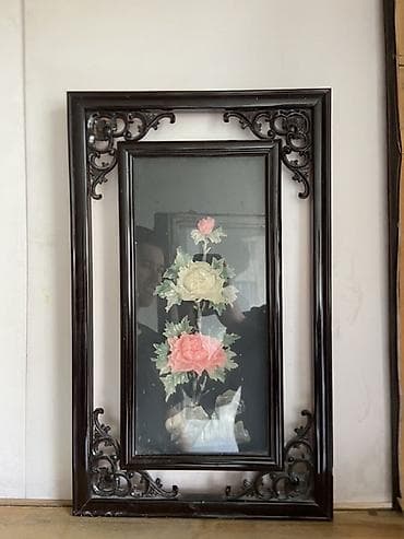 кованые розы: Настенное панно с объемными цветами в резной раме - Изображение — 1