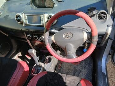 купить машину за 5000 долларов: Toyota ist: 2004 г., 1.5 л, Автомат, Бензин, Хэтчбэк — 3