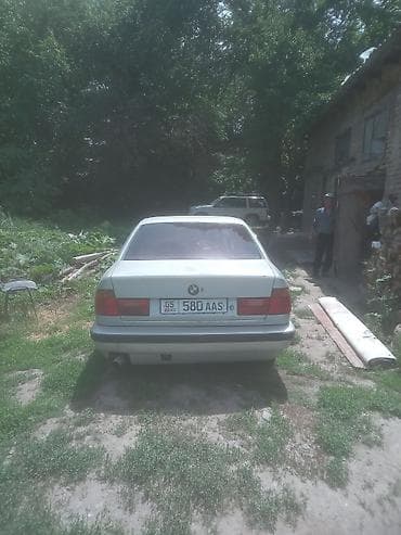 полик bmw: BMW 5 series: 1991 г., Механика, Седан — 2