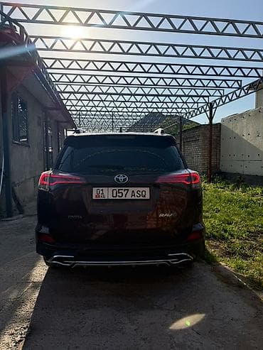 rav4 восемнадцатого года: Toyota RAV4: 2018 г., Кроссовер — 4