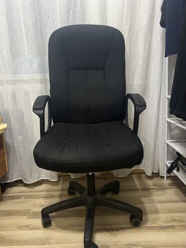столы для учеников: Офисное кресло, Б/у, С колесиками, цвет - Черный, Самовывоз, Платная доставка — 2