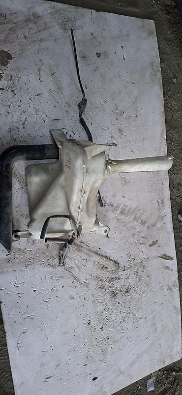 Бачок Toyota 2008 г., Б/у, Оригинал, Япония at lalafo.kg Бачок Toyota 2008 г., Б/у, Оригинал, Япония