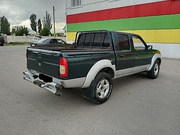 Nissan Pickup: 2015 г., 2.4 л, Механика, Бензин, Пикап — 2