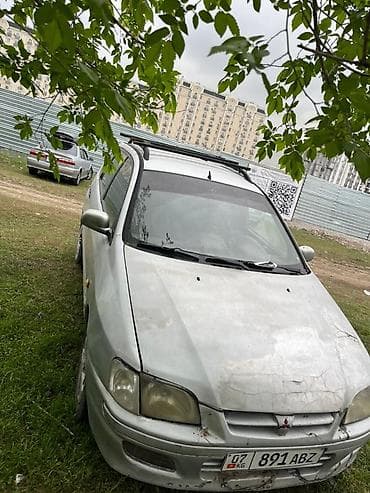 Mitsubishi Space Star: 2001 г., 1.6 л, Ручные, Бензин, Универсал