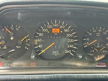 bmw e9: Mercedes-Benz E-Class: 1995 г., Седан — 7