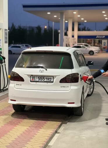 купить wv t 3 в бишкеке: Toyota Ipsum: 2005 г., 2.4 л, Автомат, Бензиновая, Минивэн — 1