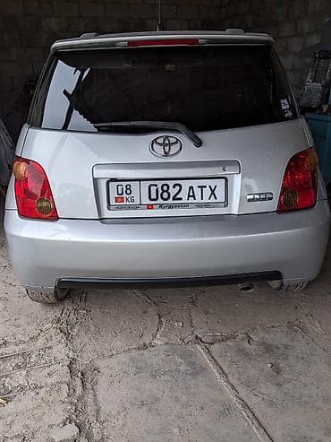 Toyota Ist: 2003 г., 1.5 л, Автомат, Бензин, Хэтчбэк — 10
