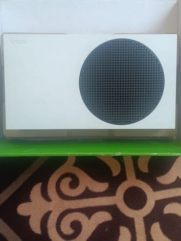 сетевой кабель для интернета: Игровая консоль Xbox Series S в белом корпусе. Компактная и мощная — 3