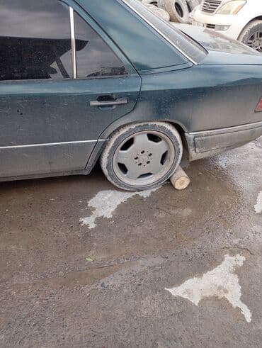 электромобили на продажу: Колеса в сборе 235 / 45 / R 17, Б/у, Комплект, Легковые, Литые, отверстий - 5 — 4