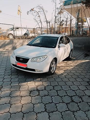 Транспорт: Hyundai Elantra: 2010 г., 1.6 л, Кол менен иштөөчү, Бензин, Седан — 3