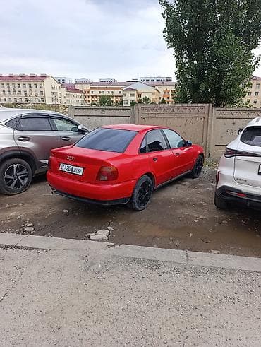 красные: Audi A4: 1997 г., 1.6 л, Механика, Седан — 10