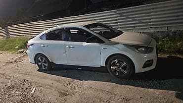 Hyundai Solaris: 2017 г., 1.6 л, Автомат, Бензин, Седан