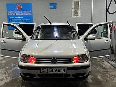 гоф 4: Volkswagen Golf: 1998 г., 1.6 л, Механика, Бензин, Хэтчбэк — 1