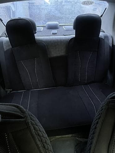 прадо 2015: Toyota Platz: 2001 г., 1.5 л, Автомат, Бензин, Седан — 5