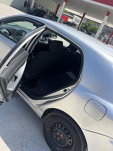1 9 dci: Toyota Corolla: 2005 г., 1.5 л, Механика, Бензин — 6