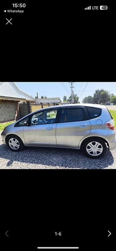 машина салон: Honda Fit: 2008 г., 1.5 л, Механика, Бензин, Хэтчбэк — 1