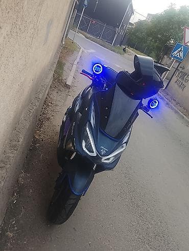 мопеды ямаха: Макси-скутер Yamaha, 150 куб. см, Бензин, Б/у — 2