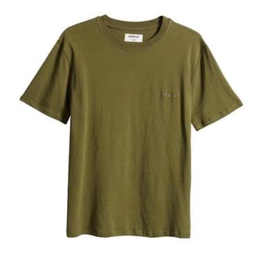 pull bear: CATERPILLAR. Хлопковая футболка с вышивкой.Неброская брендовая вышивка — 4