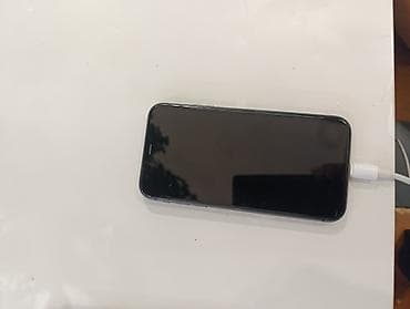Apple iPhone (линейка 11) в черном цвете АКБ 70% состояние отличное -