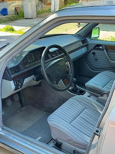 2 jz: Mercedes-Benz W124: 1993 г., 2.2 л, Механика, Бензин, Седан — 8