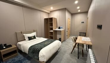 купить комнату под снос: 40 м², С мебелью — 1