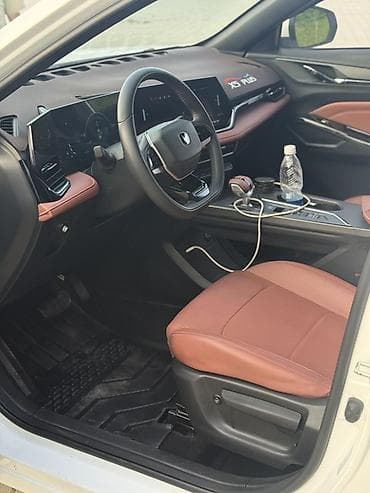weltmeister ex6 plus: Changan X5 Plus: 2025 г., 1.5 л, Автомат, Бензин, Кроссовер — 9