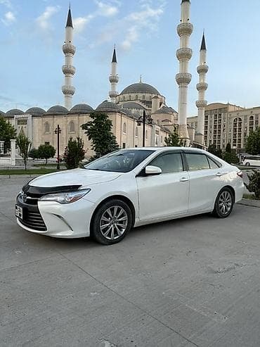 corolla 2004: Toyota Camry: 2015 г., 2.5 л, Автомат, Гибрид, Седан — 2