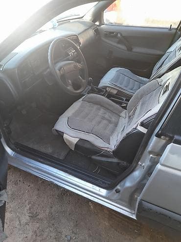 купить запчасти на опель вектра б: Volkswagen Passat: 1990 г., 1.8 л, Ручные, Бензин, Универсал — 3