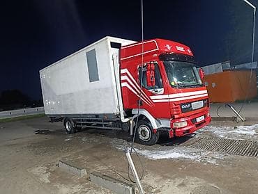 Грузовой автомобиль DAF LF с изотермическим фургоном. Оснащён — 1