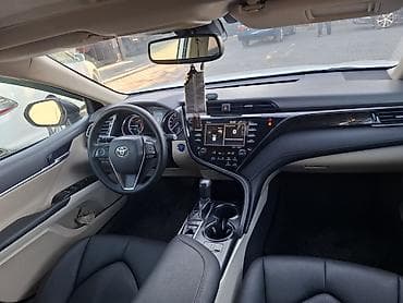 Toyota Camry: 2019 г., 2.5 л, Вариатор, Гибрид, Седан — 5