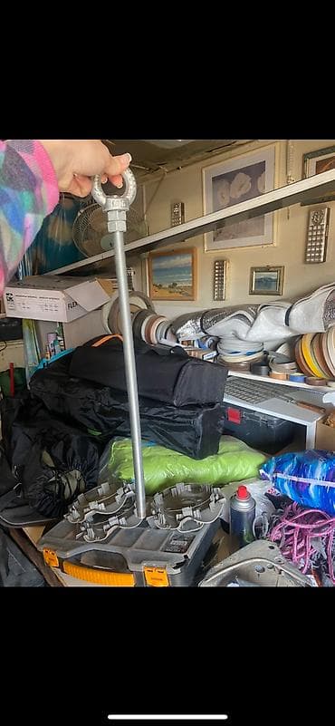 Продаются анкера 
Все вопросы по WhatsApp