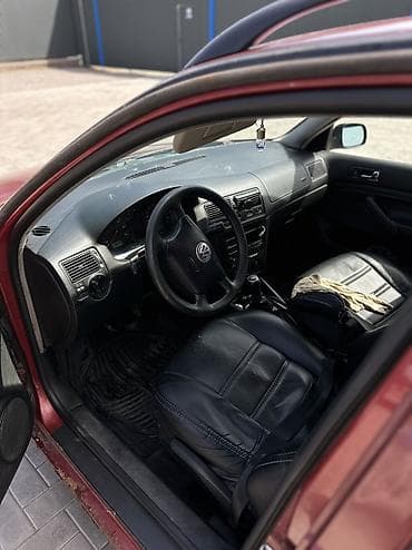 2 4 д: Volkswagen Golf Variant: 1999 г., 1.6 л, Механика, Бензин, Универсал — 6