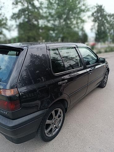 210 cdi: Volkswagen Golf: 1993 г., 1.8 л, Механика, Бензин, Хэтчбэк — 7