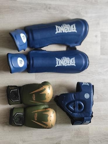 Спорт и отдых: Комплект экипировки для единоборств: - Перчатки боксерские Venum 12 — 1