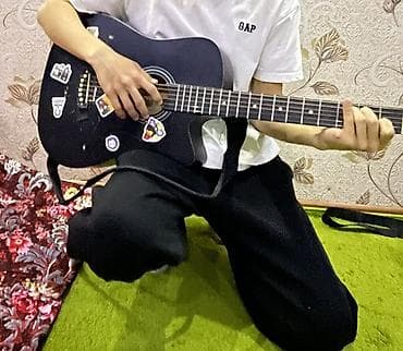 Спорт жана хобби: Гитара акустиками состояние не очень 
Цена подходящая — 2